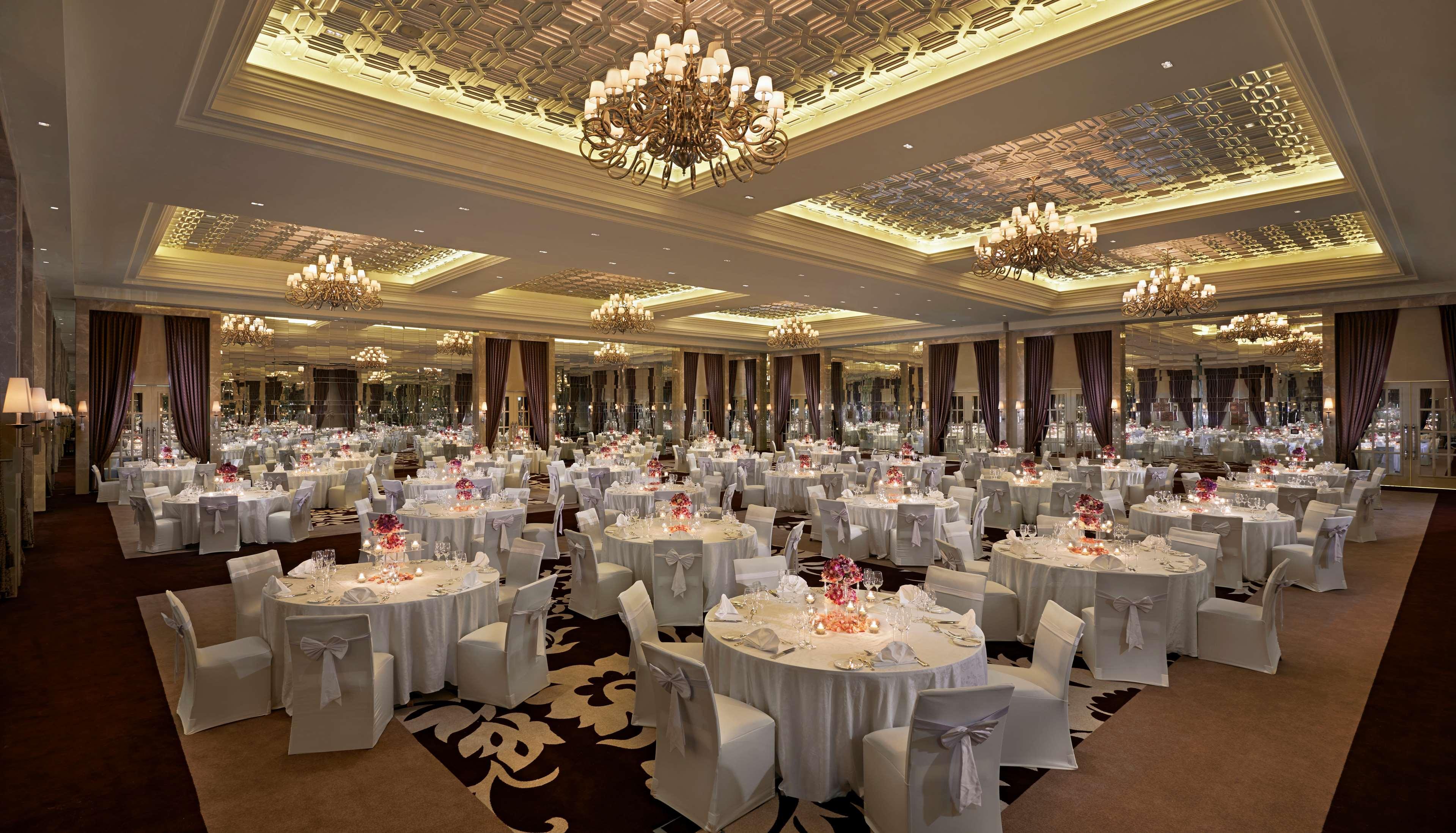 Waldorf Astoria Dubai Palm Jumeirah Esterno foto The Grand Ballroom