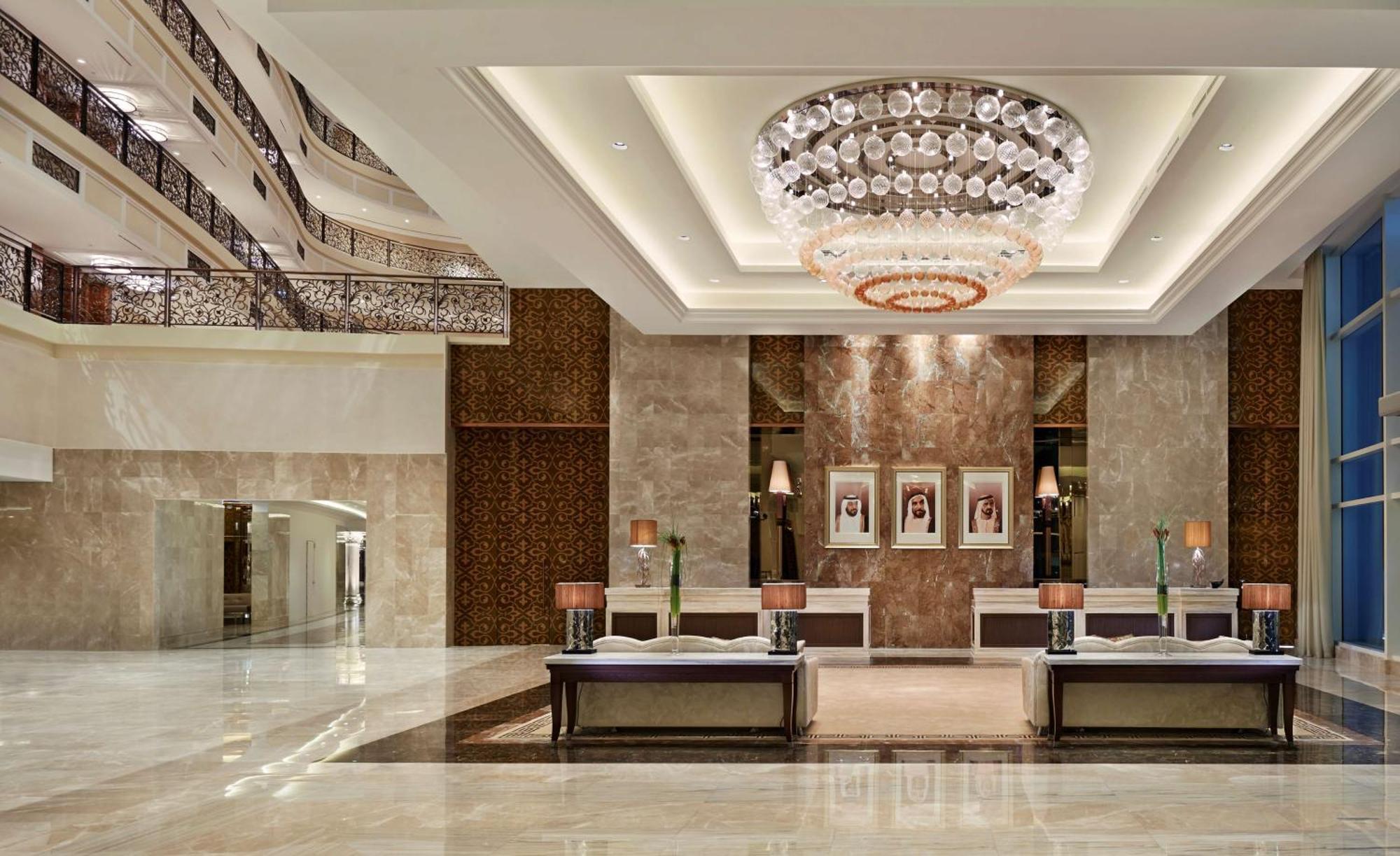 Waldorf Astoria Dubai Palm Jumeirah Esterno foto Lobby