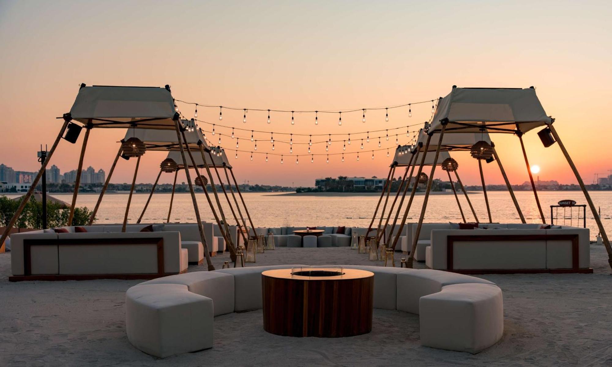 Waldorf Astoria Dubai Palm Jumeirah Esterno foto The View at The Pointe